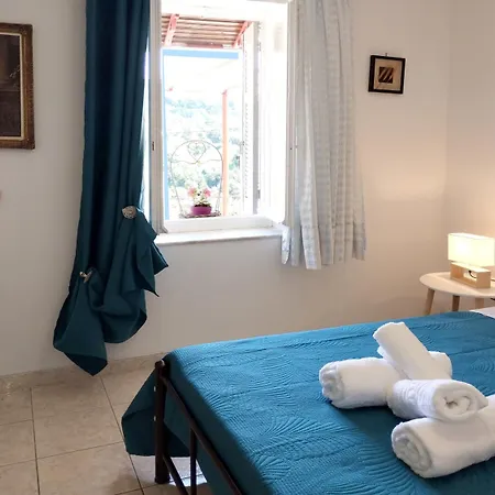 Zina's In Afetes Hébergement de vacances