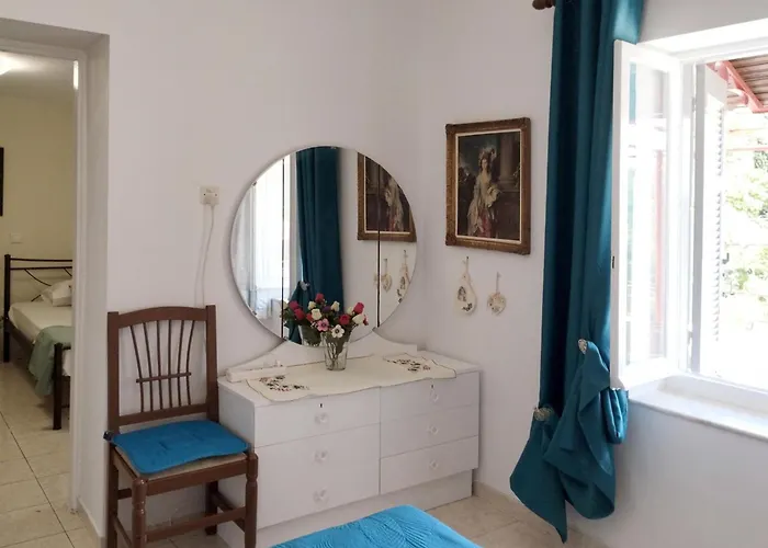 Case de vacanță Zina's In Afetes