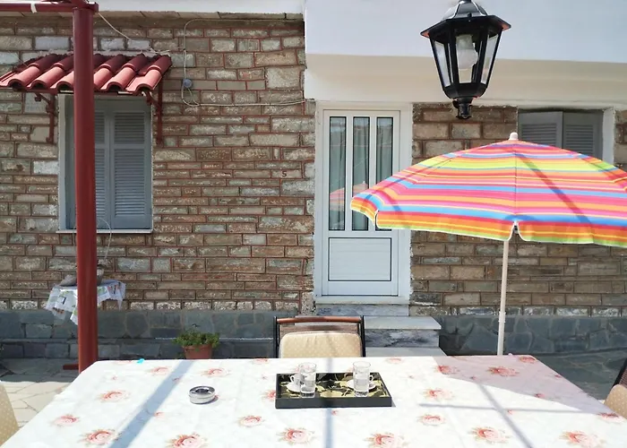 Zina's In Afetes Afétai