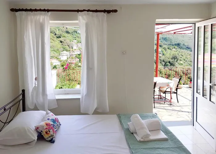 Case de vacanță Zina's In Afetes