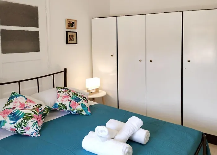 Zina's In Afetes * Afétai